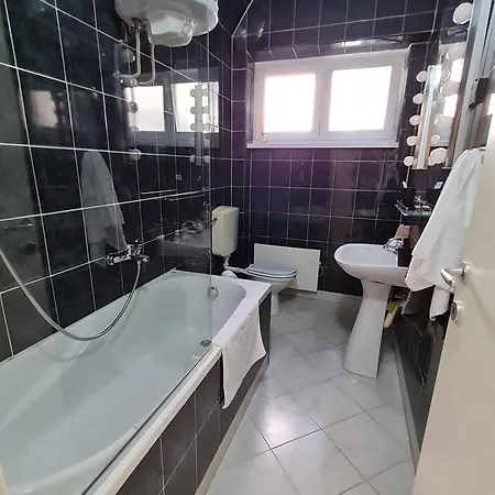 Jana - Cozy In The Old Town * Белград