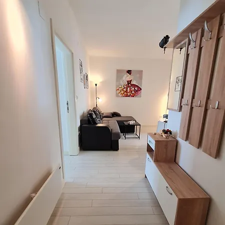 Jana - Cozy In The Old Town Апартаменты *